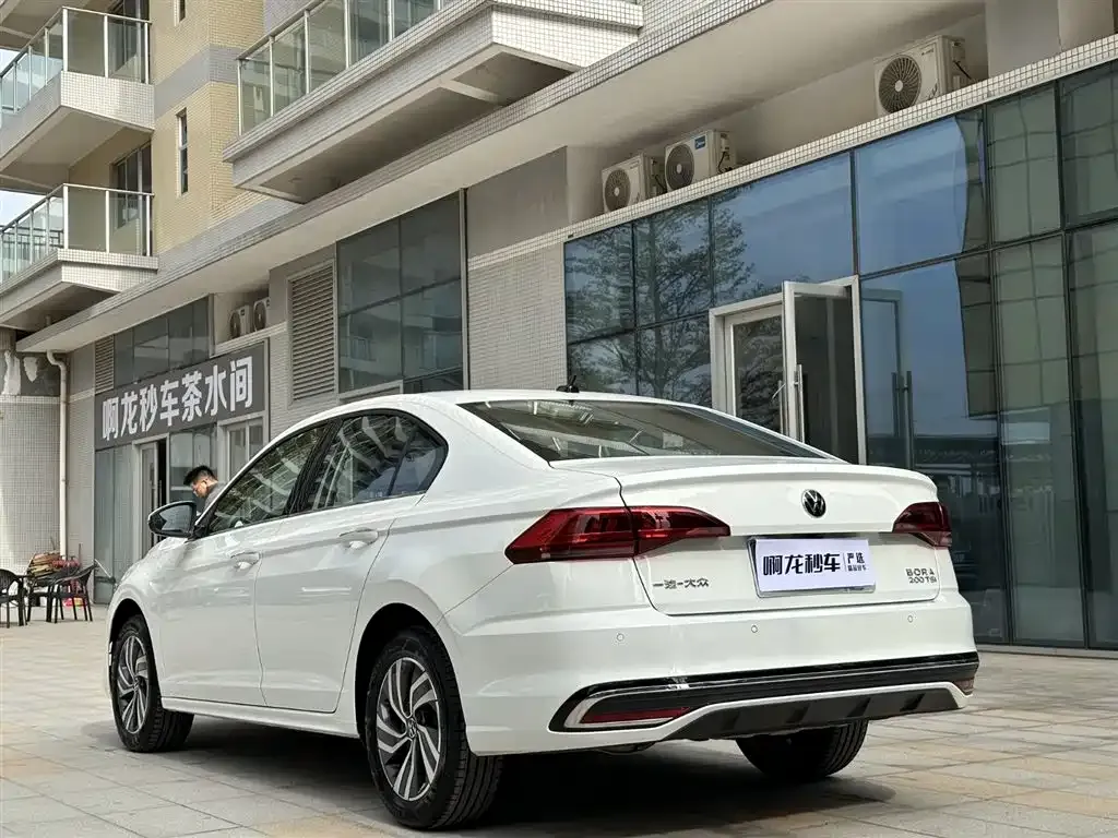 Volkswagen Bora 2024 из CN, фото 6