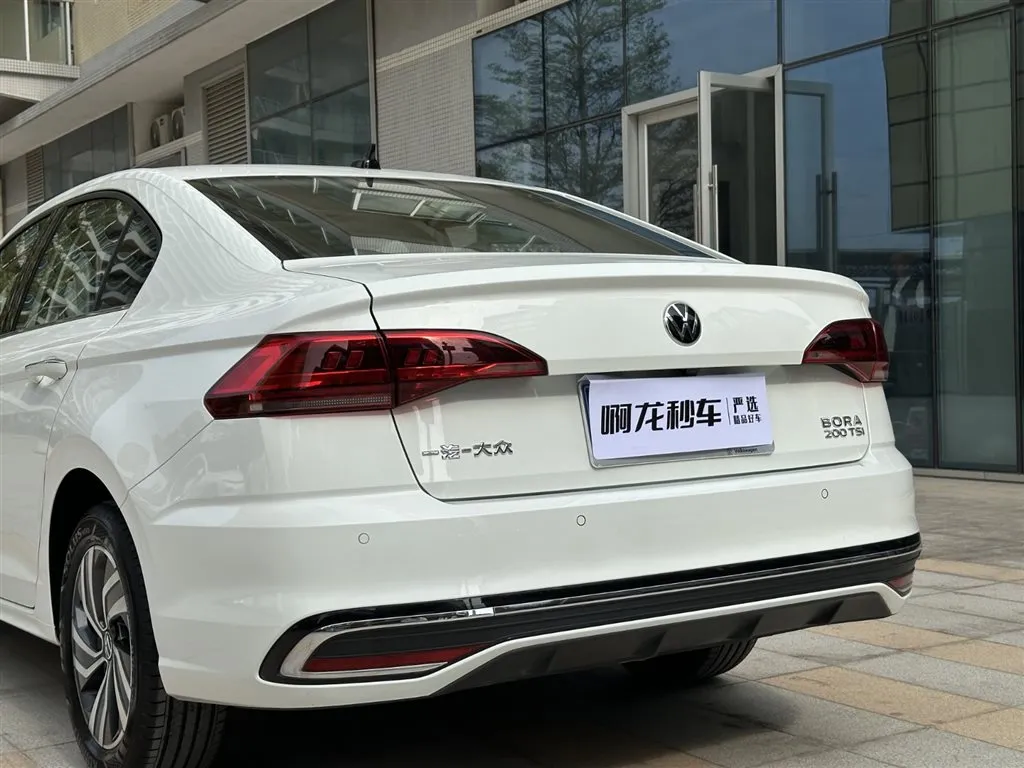 Volkswagen Bora 2024 из CN, фото 7