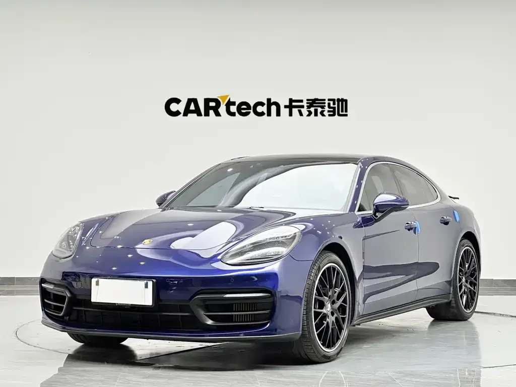 Porsche Panamera — фото 1