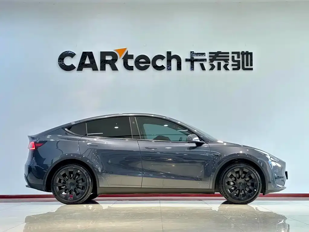 Tesla Model Y 2024 из CN, фото 4