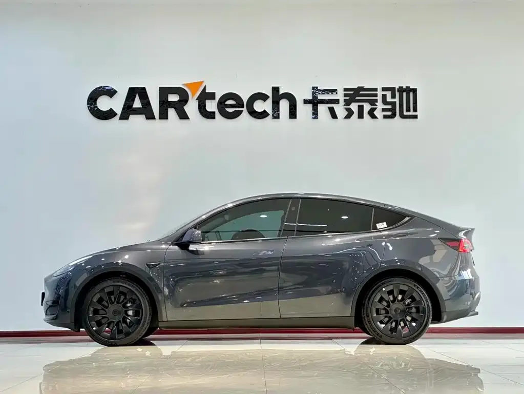 Tesla Model Y 2024 из CN, фото 6
