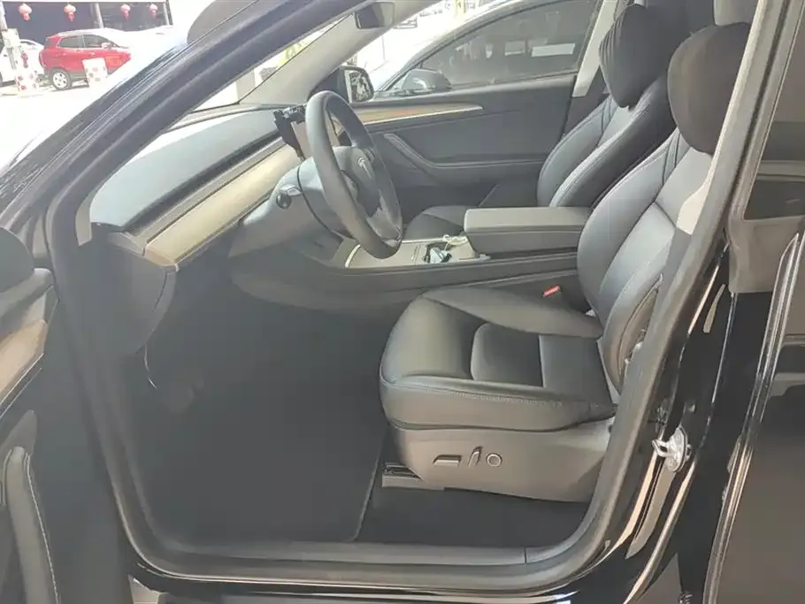 Tesla Model Y 2023 из CN, фото 7