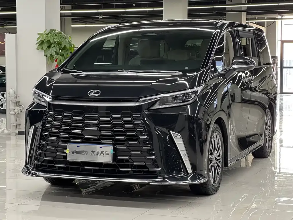 Lexus LM 2026 из CN, фото 1