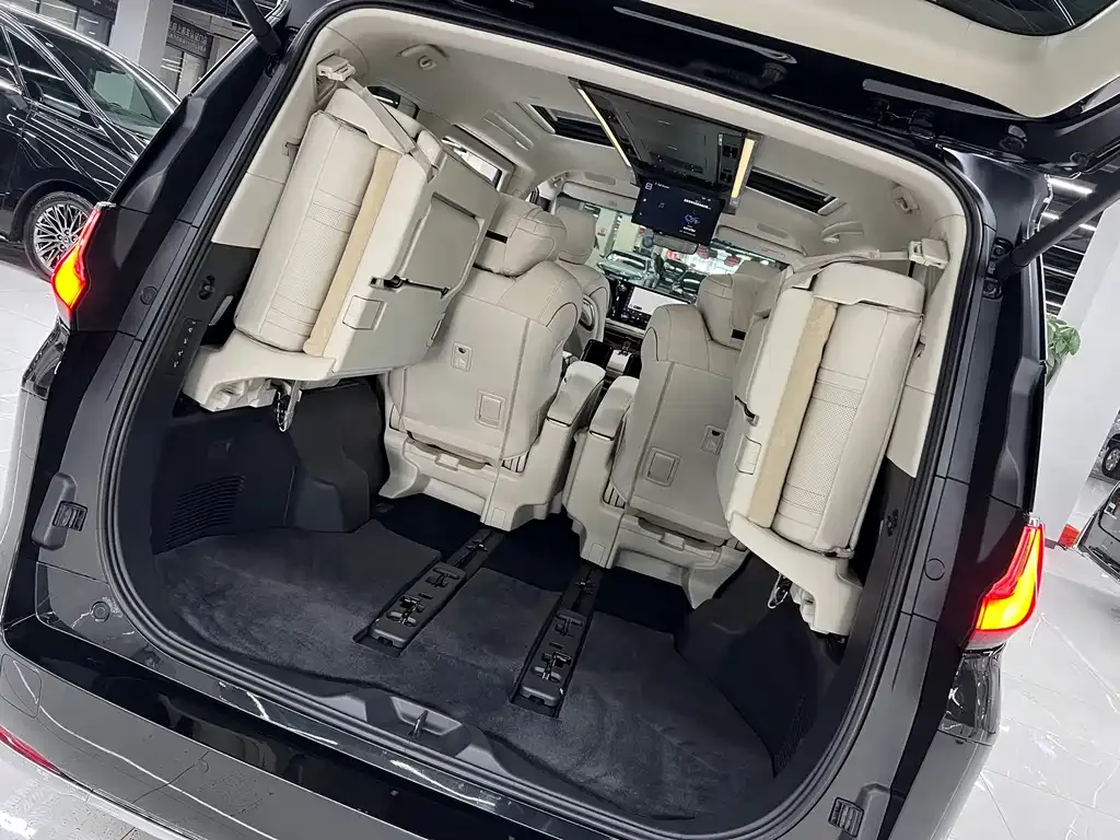 Lexus LM 2026 из CN, фото 6
