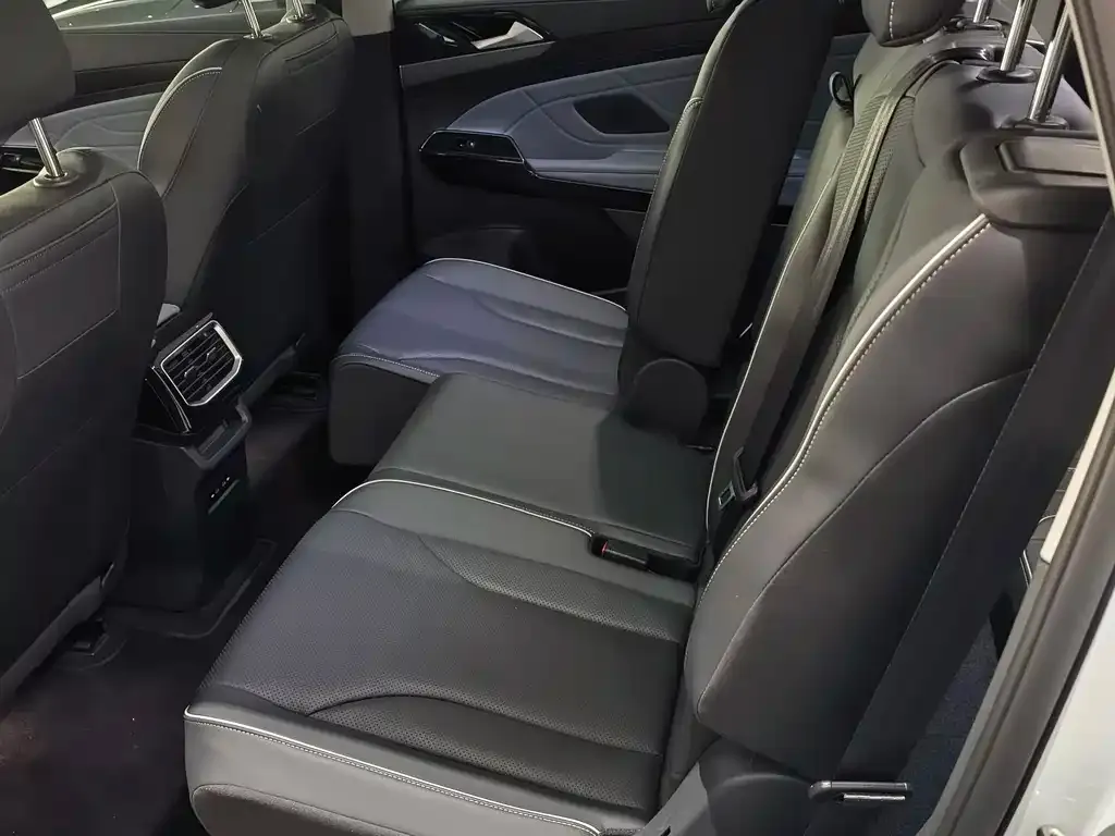 Volkswagen ID.6 X 2023 из CN, фото 7