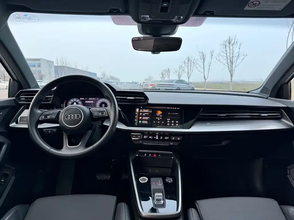 Audi A3 2023 из CN, фото 3