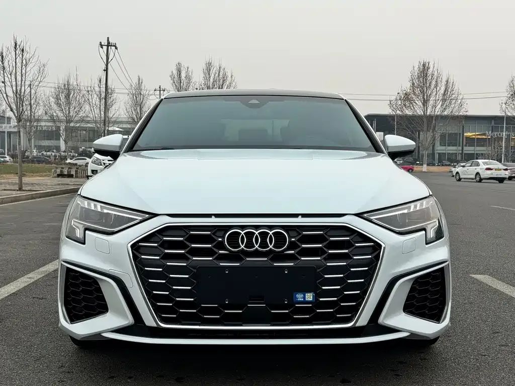Audi A3 2023 из CN, фото 7