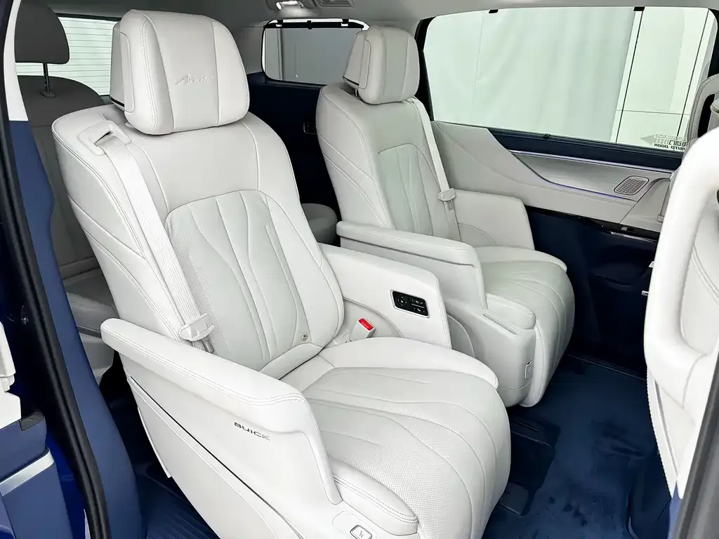 Buick GL8 Hybrid 2024 из CN, фото 6