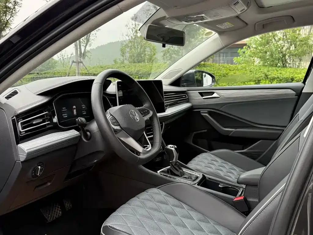 Volkswagen Sagitar 2024 из CN, фото 4