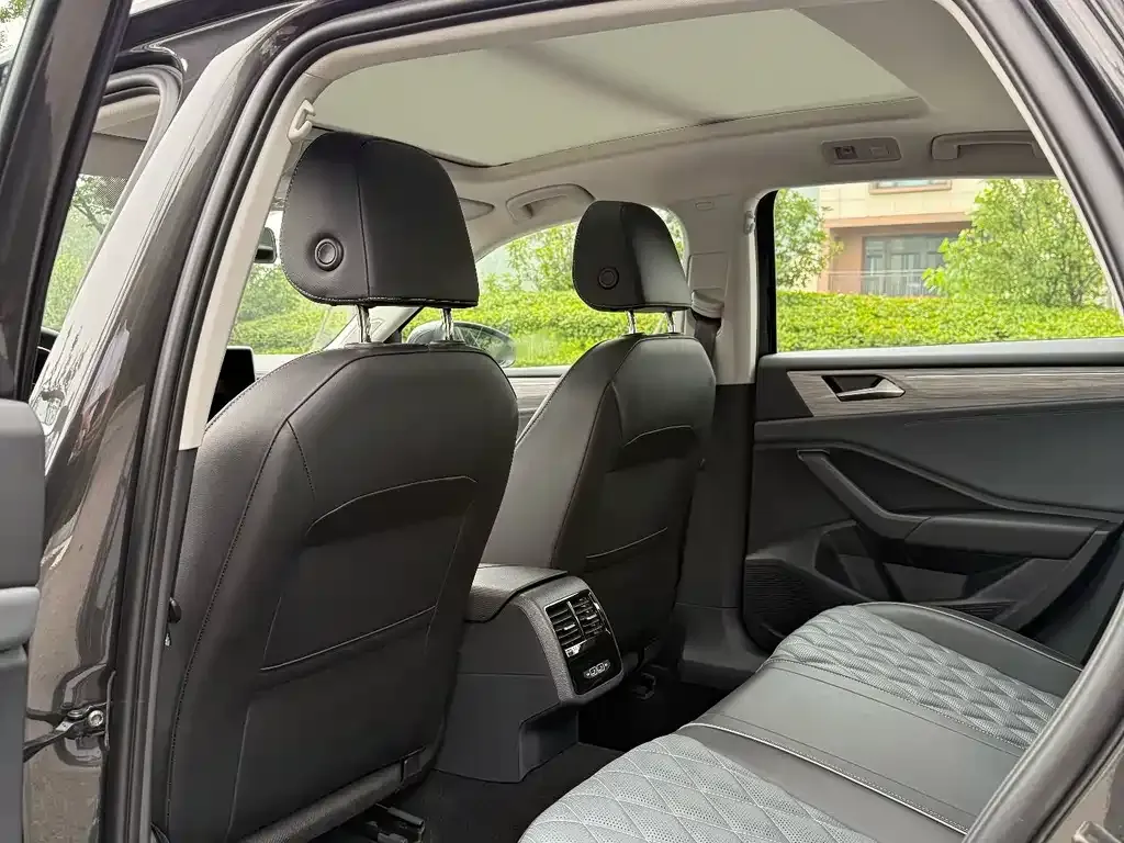 Volkswagen Sagitar 2024 из CN, фото 6