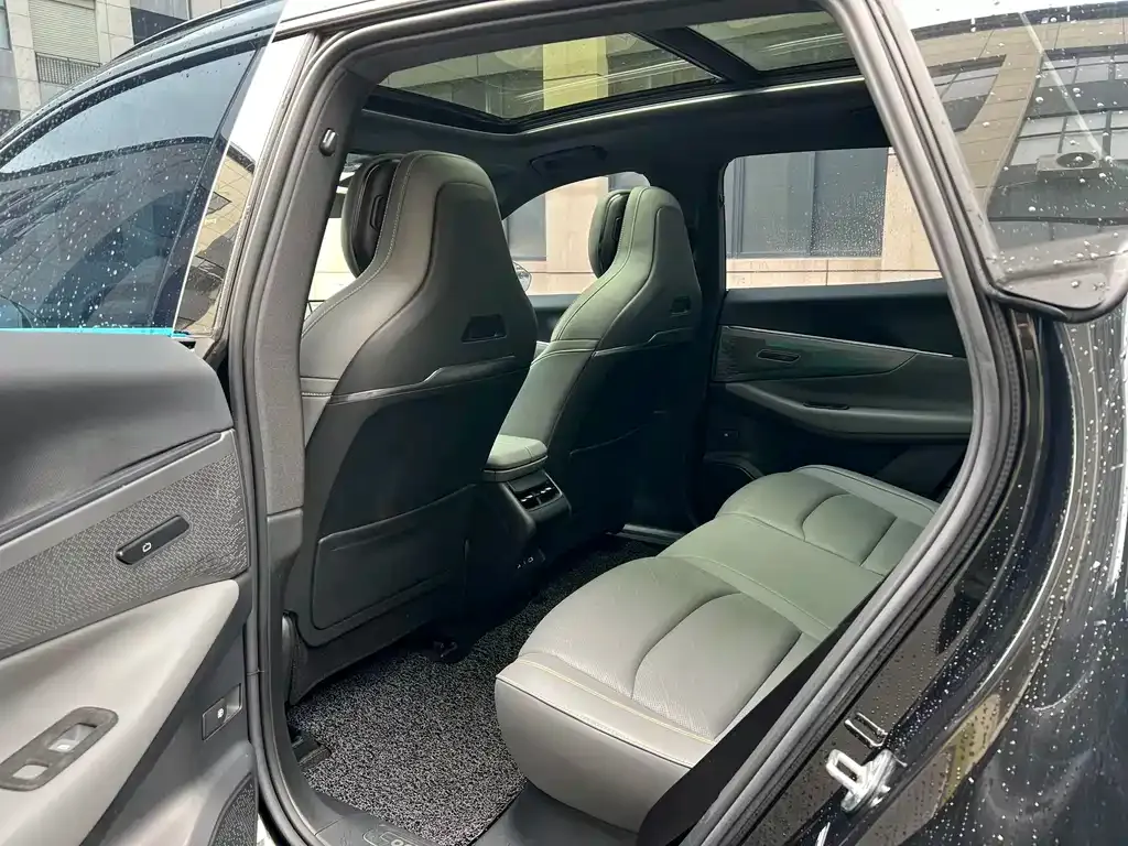 Lynk & Co 08 EM-P 2024 из CN, фото 9