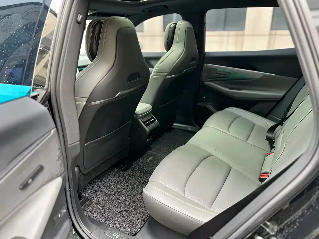 Lynk & Co 08 EM-P 2024 из CN, фото 4