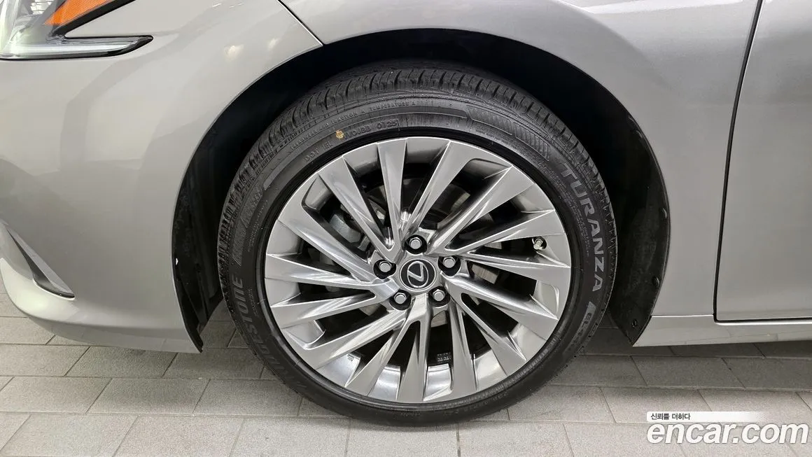 Lexus ES 2024 из KR, фото 5