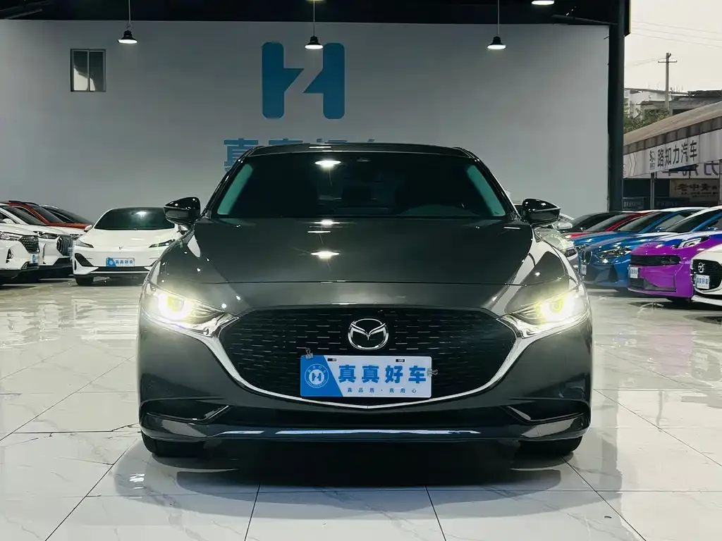 Mazda 3 Axela 2024 из CN, фото 2