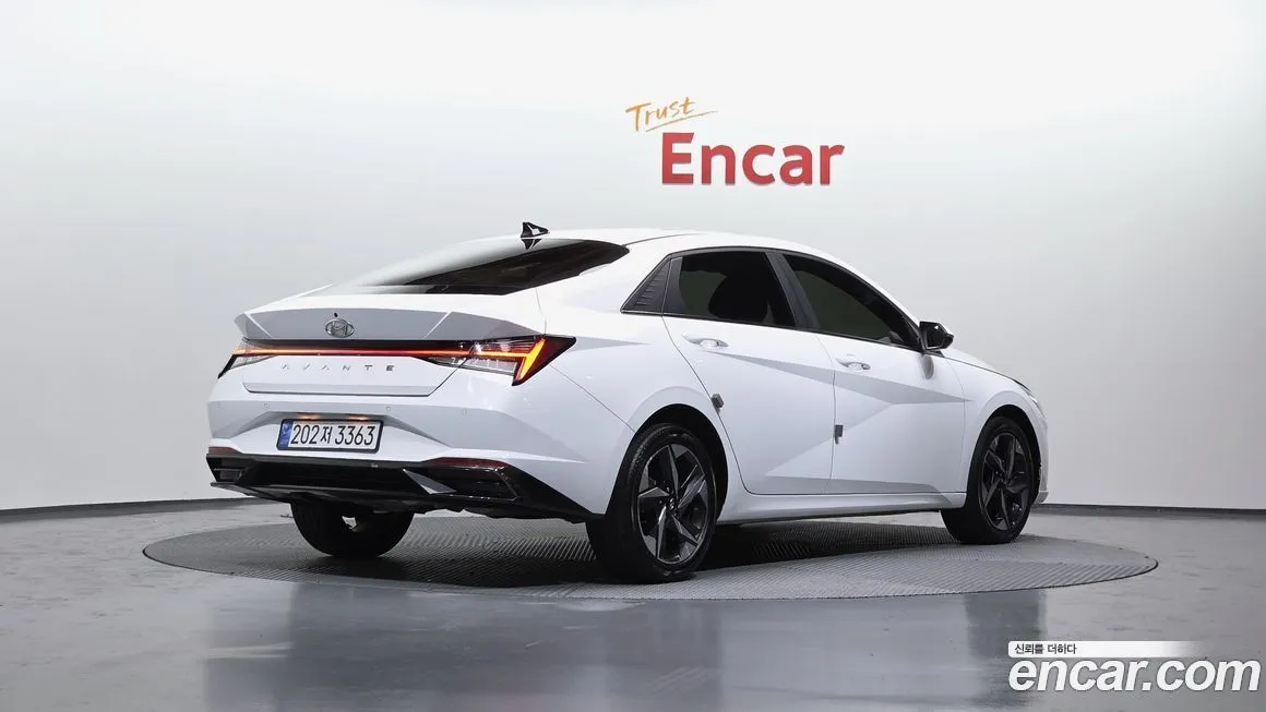 Hyundai AVANTE — фото 2