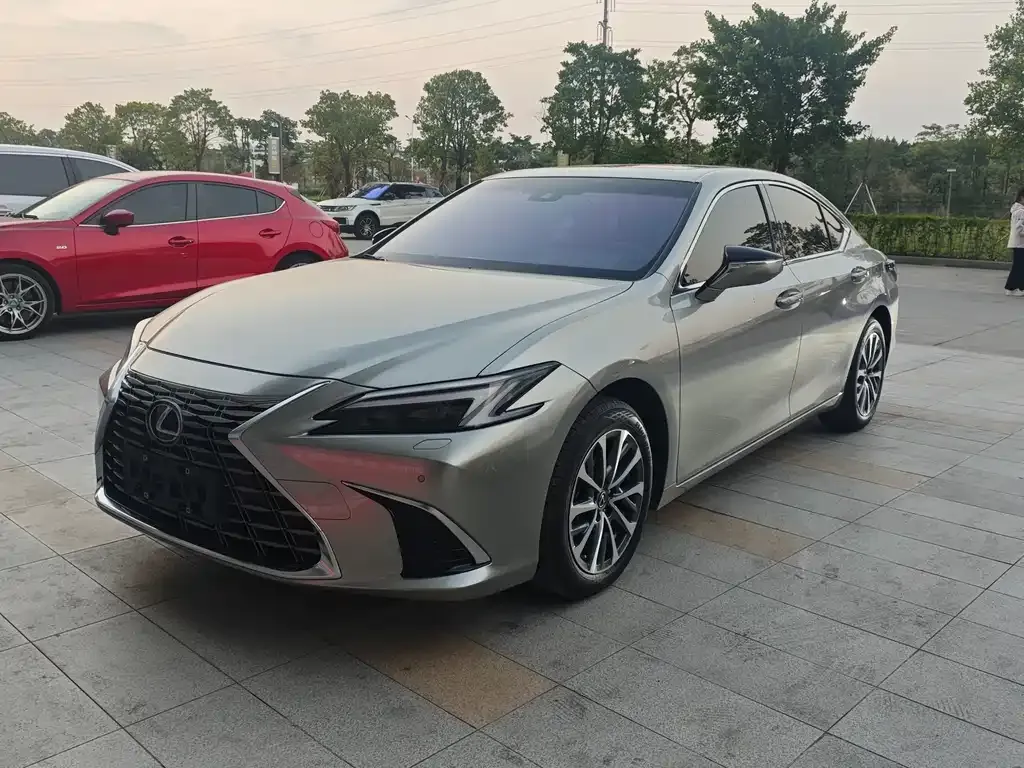 Lexus ES 2025 из CN, фото 1