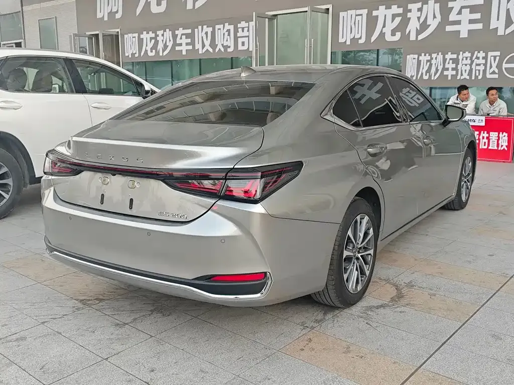 Lexus ES 2025 из CN, фото 6