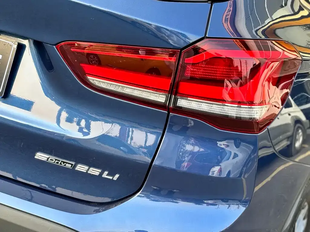 BMW X1 2021 из CN, фото 9