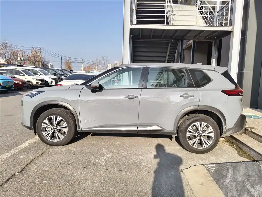 Nissan X-Trail 2024 из CN, фото 6