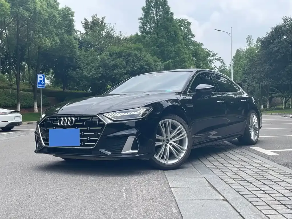 Audi A7L 2024 из CN, фото 1