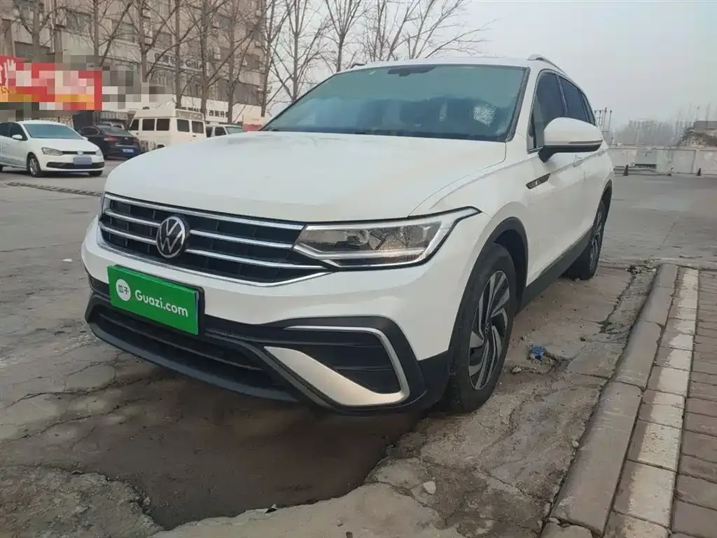 Volkswagen Tiguan L 2023 из CN, фото 1