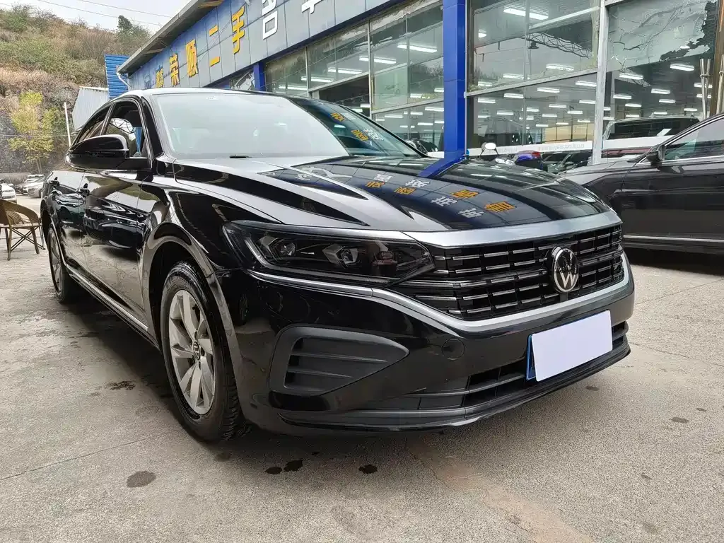 Volkswagen Passat 2023 из CN, фото 3