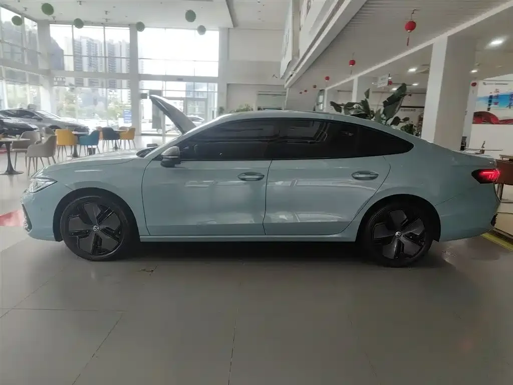 Volkswagen Passat 2024 из CN, фото 7