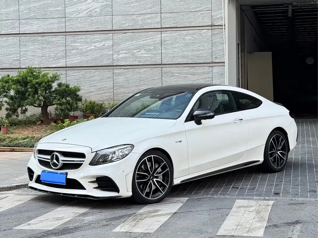 Mercedes-Benz C-Class AMG — фото 1