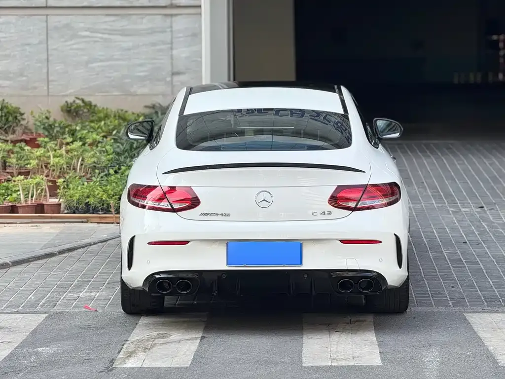 Mercedes-Benz C-Class AMG — фото 7