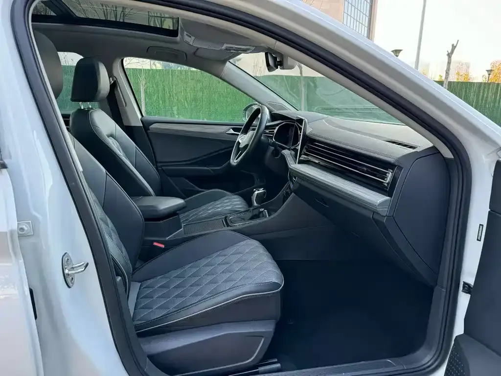 Volkswagen Sagitar 2023 из CN, фото 3