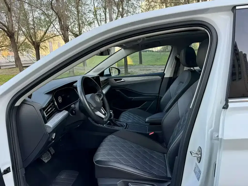 Volkswagen Sagitar 2023 из CN, фото 2