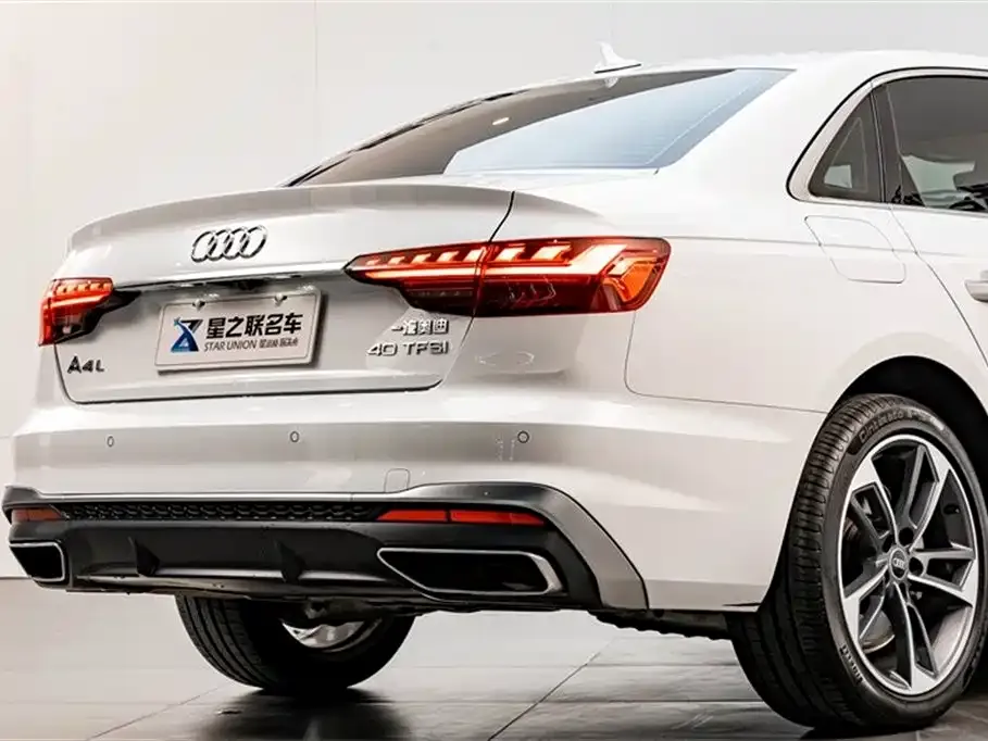 Audi A4L 2024 из CN, фото 2