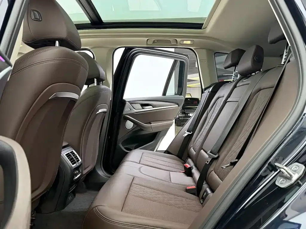 BMW X3 2022 из CN, фото 6