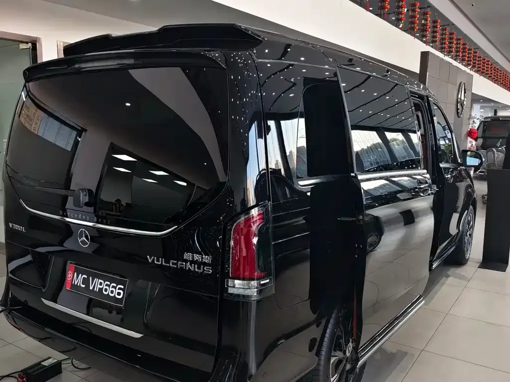 Mercedes-Benz V-Class 2025 из CN, фото 6