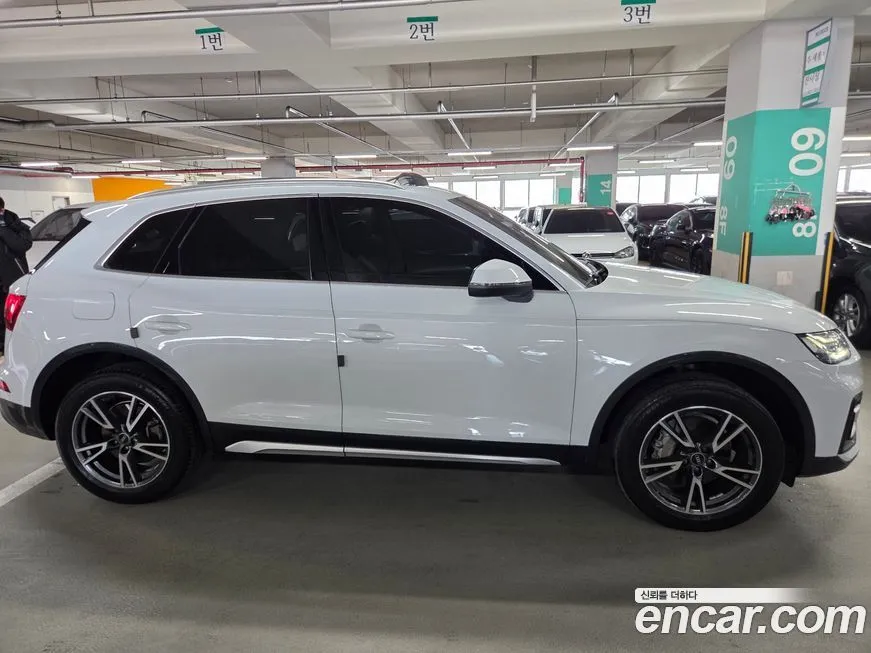 Audi Q5 2021 из KR, фото 8