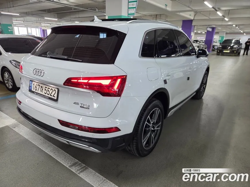 Audi Q5 2021 из KR, фото 5