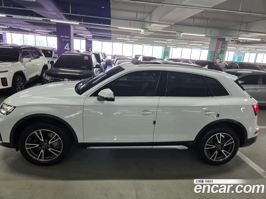 Audi Q5 2021 из KR, фото 6