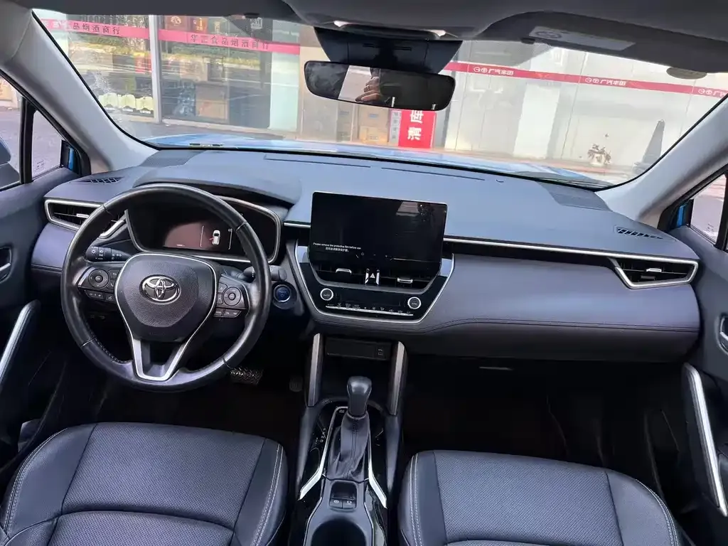 Toyota Frontlander 2023 из CN, фото 5