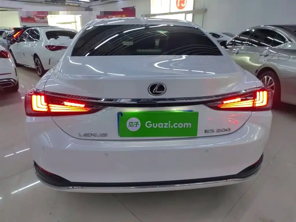 Lexus ES 2023 из CN, фото 4