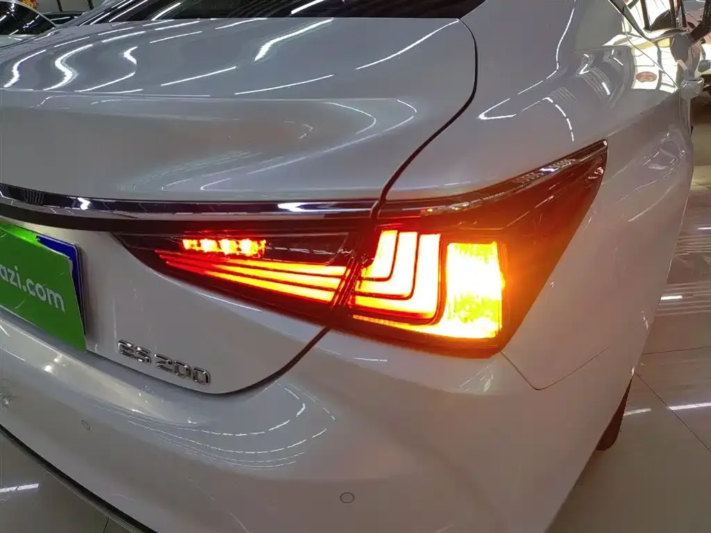 Lexus ES 2023 из CN, фото 10