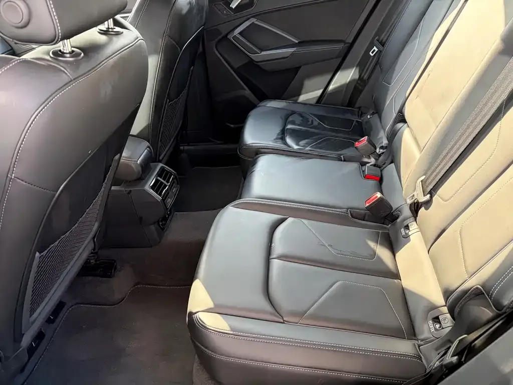 Audi Q3 2023 из CN, фото 3