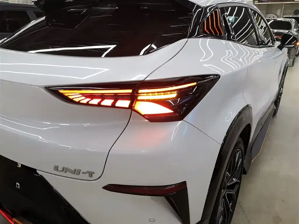 Changan UNI-T 2022 из CN, фото 6