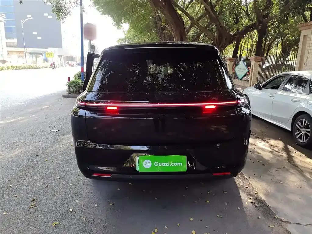 Li Auto L8 2023 из CN, фото 6