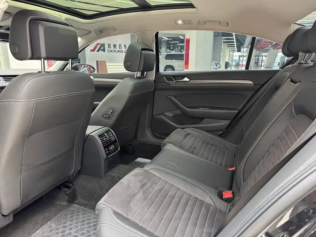 Volkswagen Magotan 2022 из CN, фото 3
