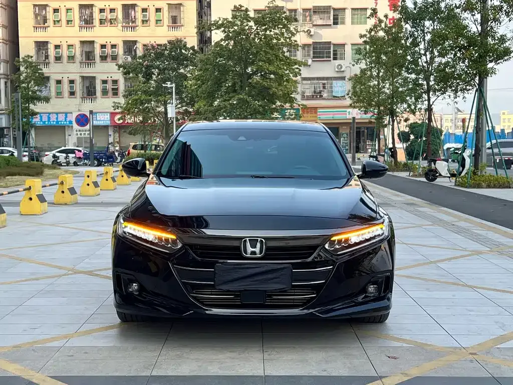 Honda Accord — фото 2