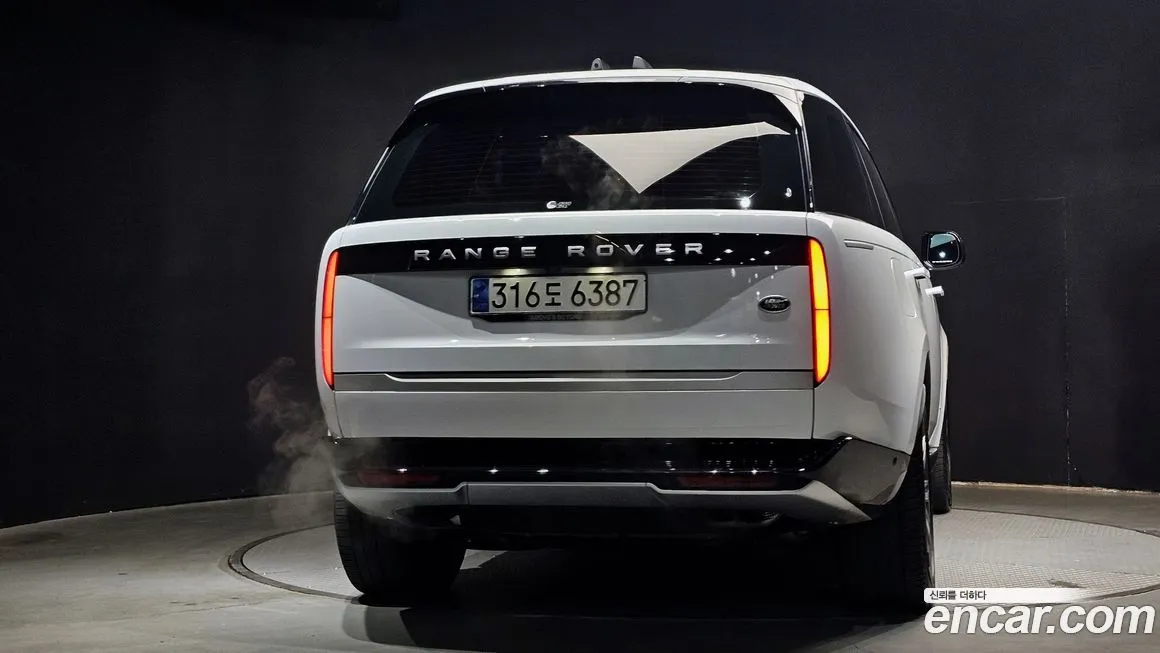 Land Rover Range Rover 2023 из KR, фото 2