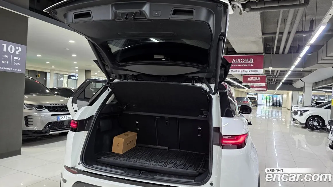 [object Object] Range Rover Evoque 2025 из KR, фото 6