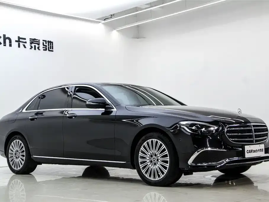 Mercedes-Benz E-Class — фото 4