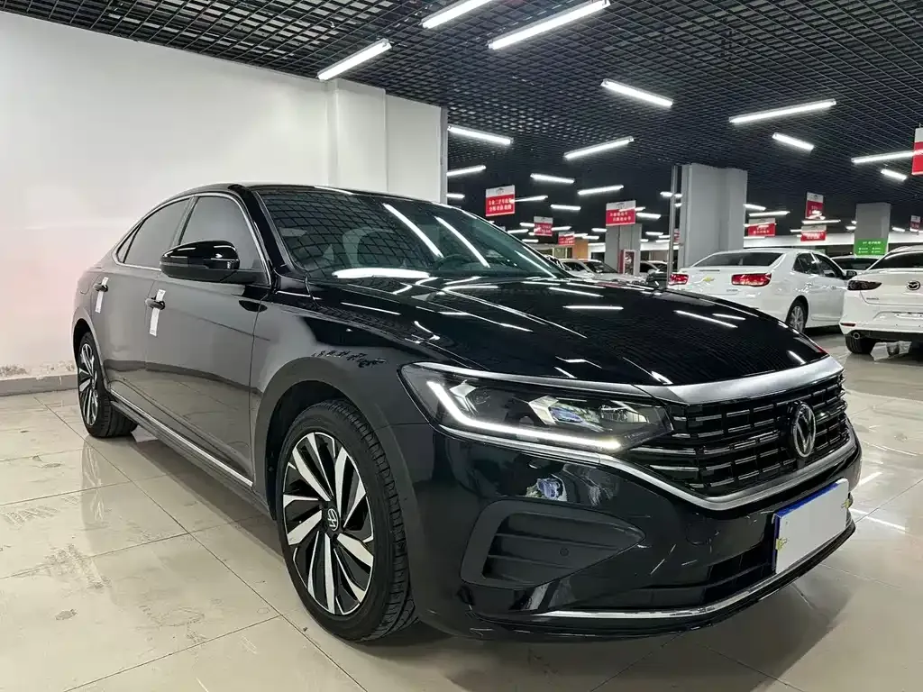 Volkswagen Passat — фото 3