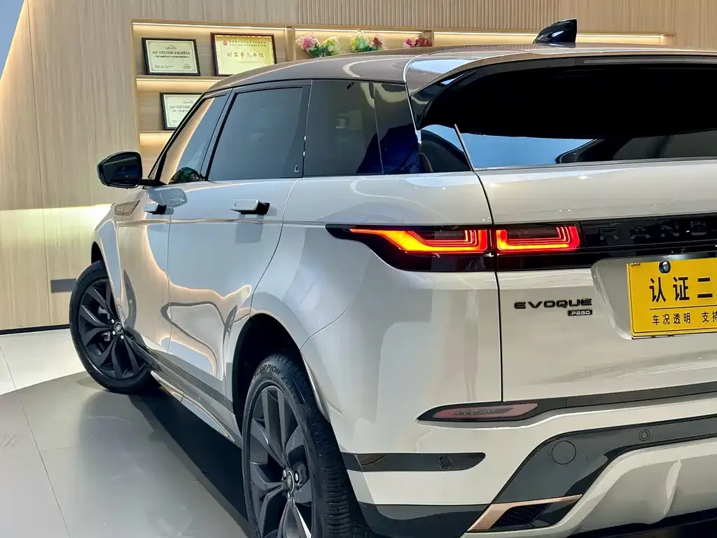 Land Rover Evoque — фото 2